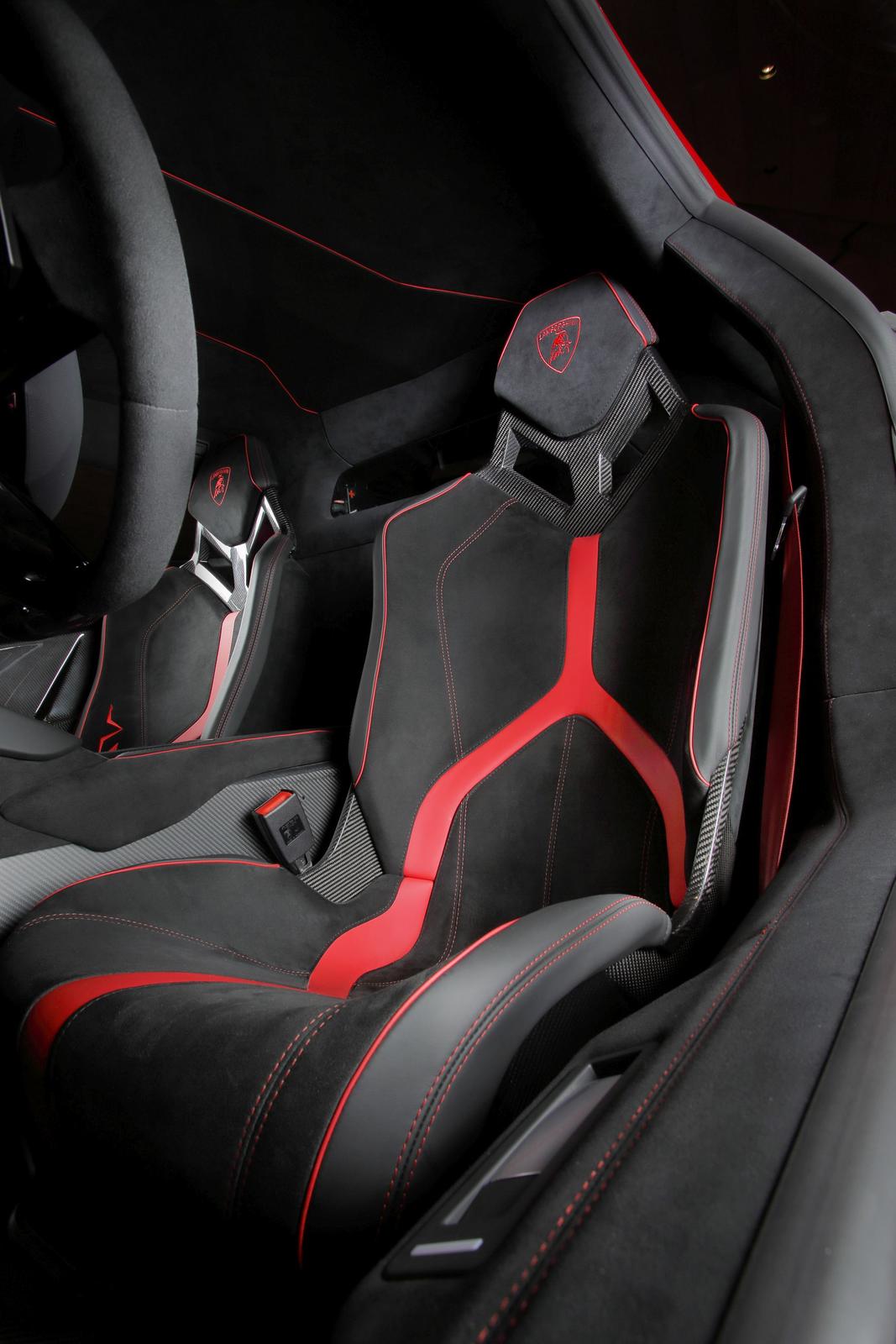 Lamborghini Aventador Superveloce (2)
