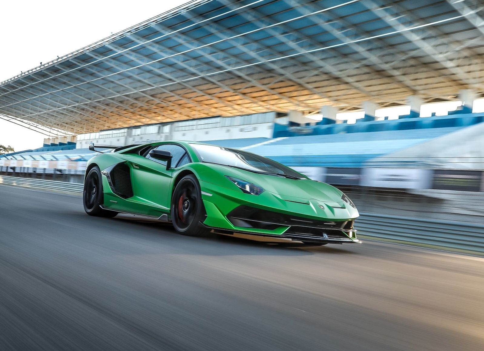 Lamborghini-Aventador_SVJ-2019-1600-12