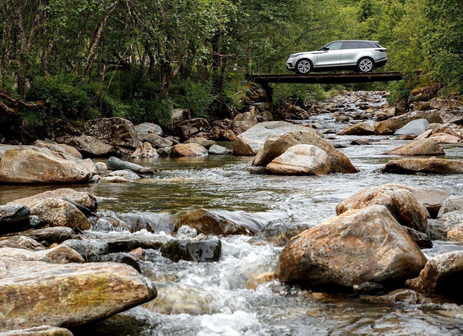 Land_Rover-Range_Rover_Velar-2018-1600-40