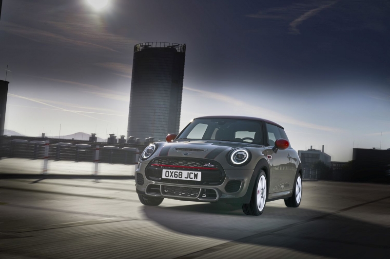 MINI John Cooper Works 2019 (1)