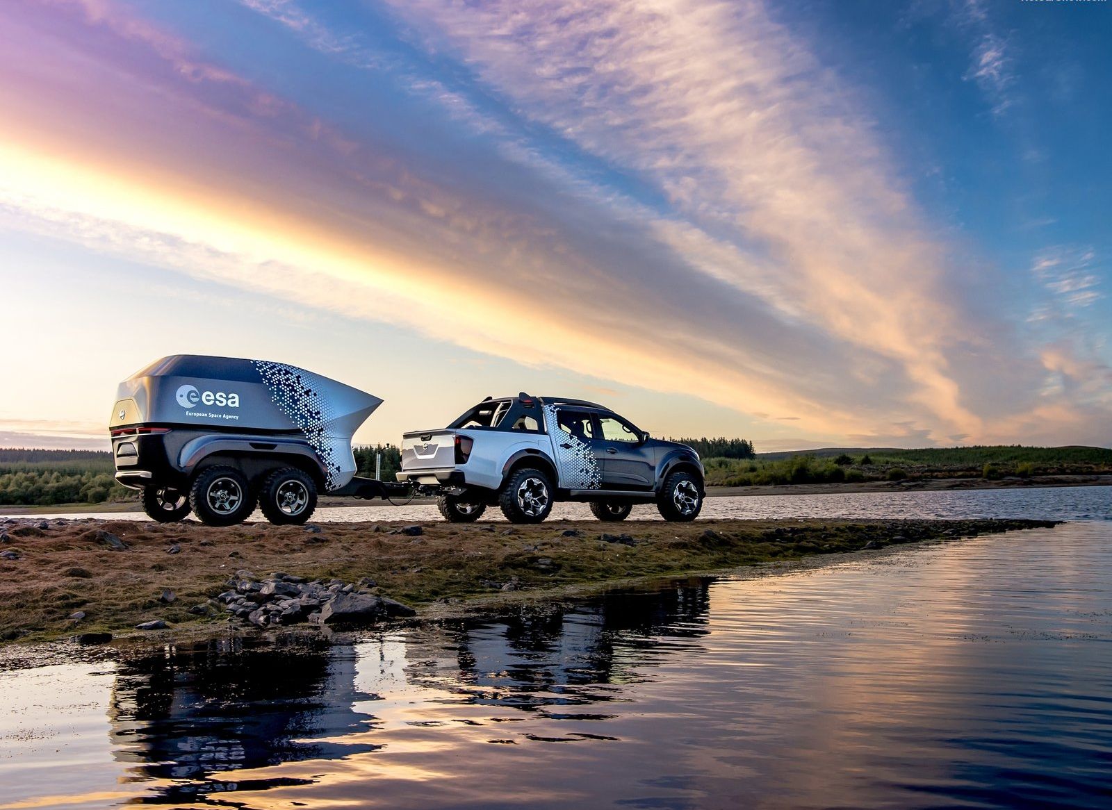 Nissan-Navara_Dark_Sky_Concept-2018-1600-13