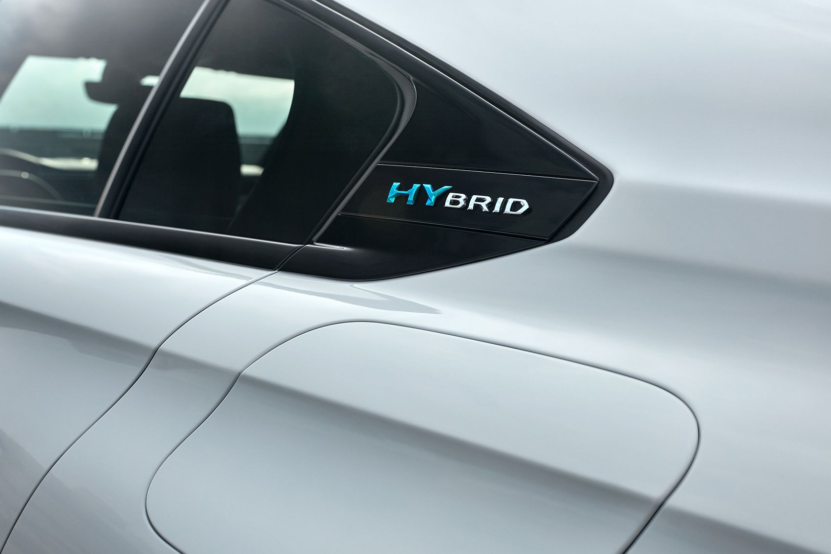 PEUGEOT 508 hYBRID (3)
