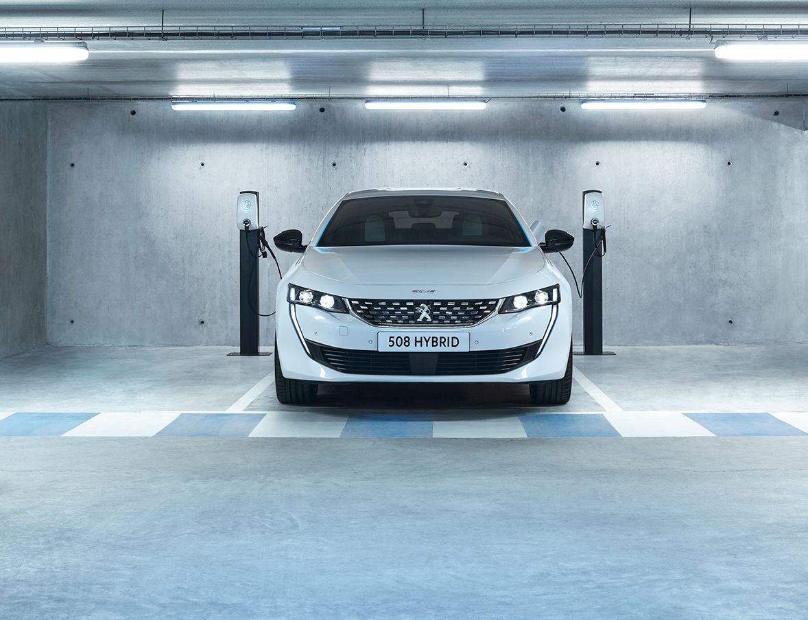 PEUGEOT 508 hYBRID (4)
