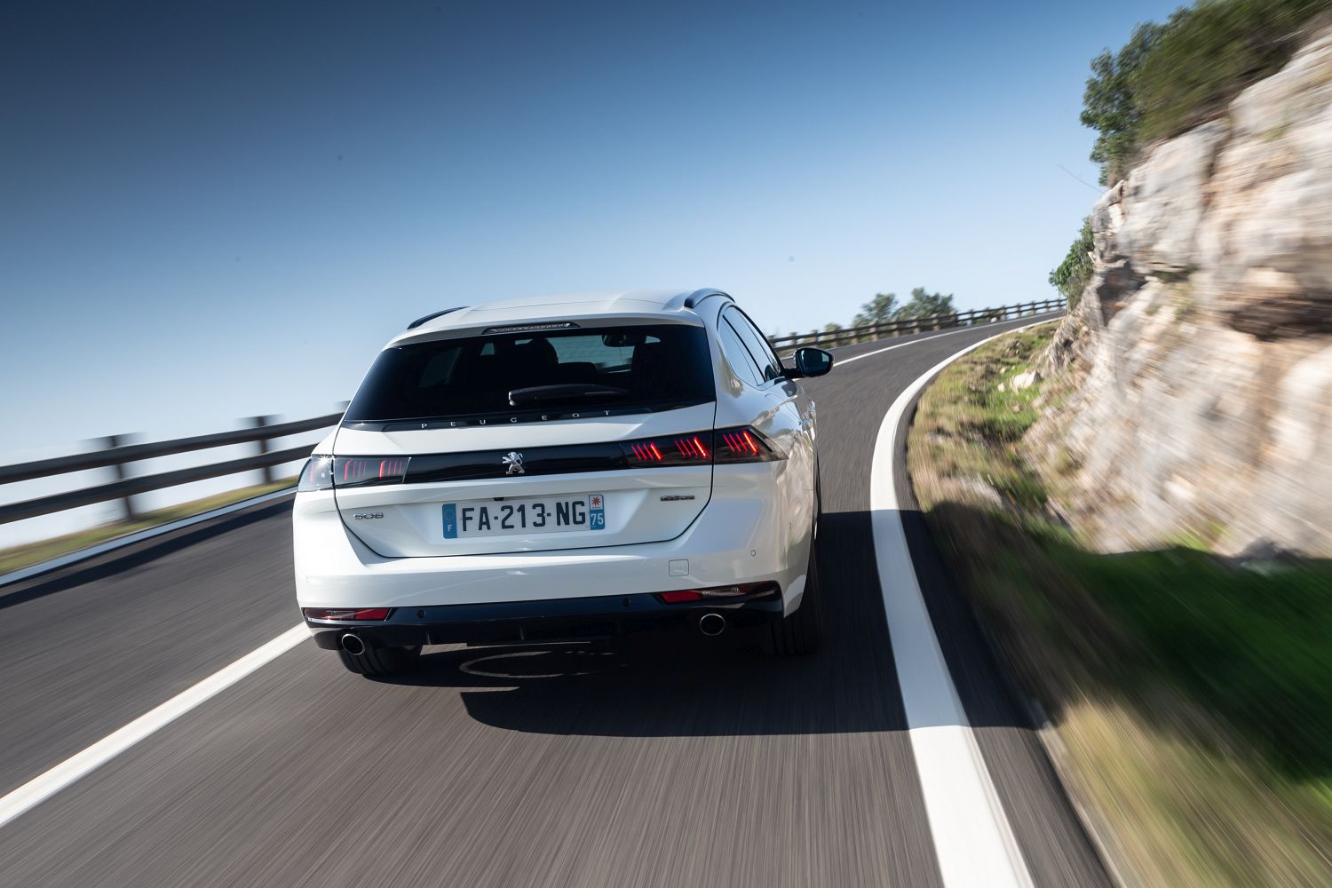 PEUGEOT_508SW_TESTDRIVE_1118TC-114