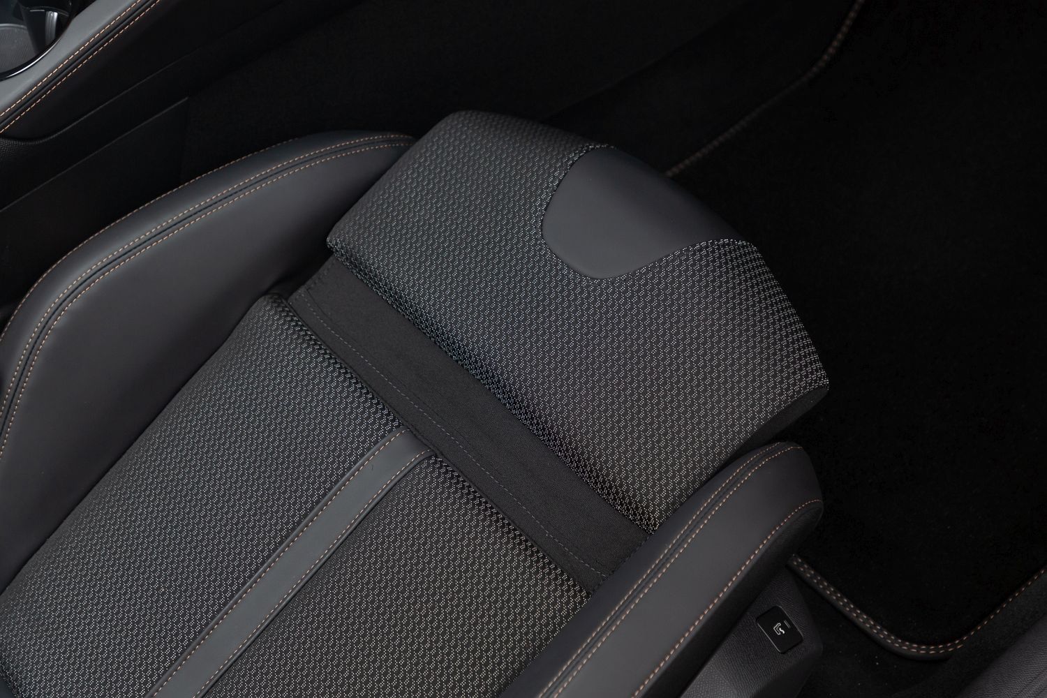 PEUGEOT_508SW_TESTDRIVE_1118TC-232