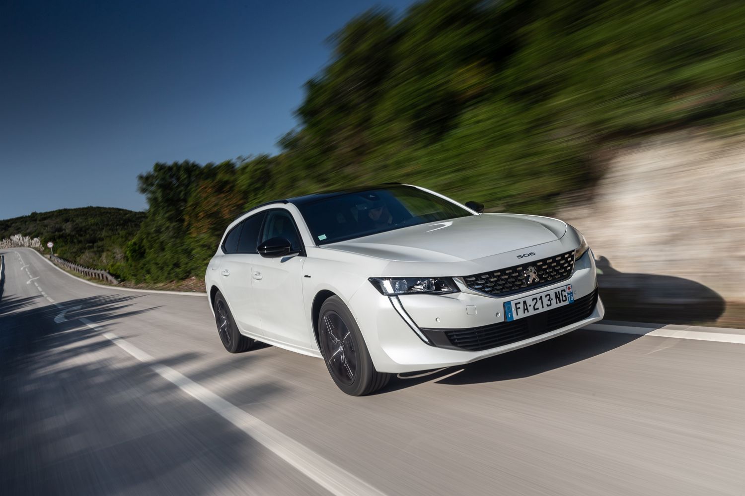 PEUGEOT_508SW_TESTDRIVE_1118TC-98