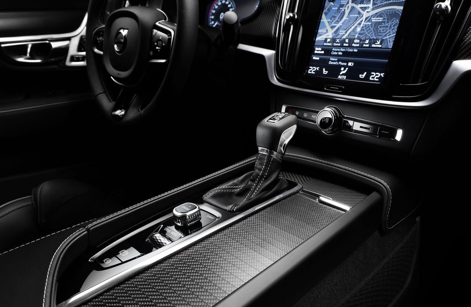 Volvo-S90_R-Design-2017-1600-21
