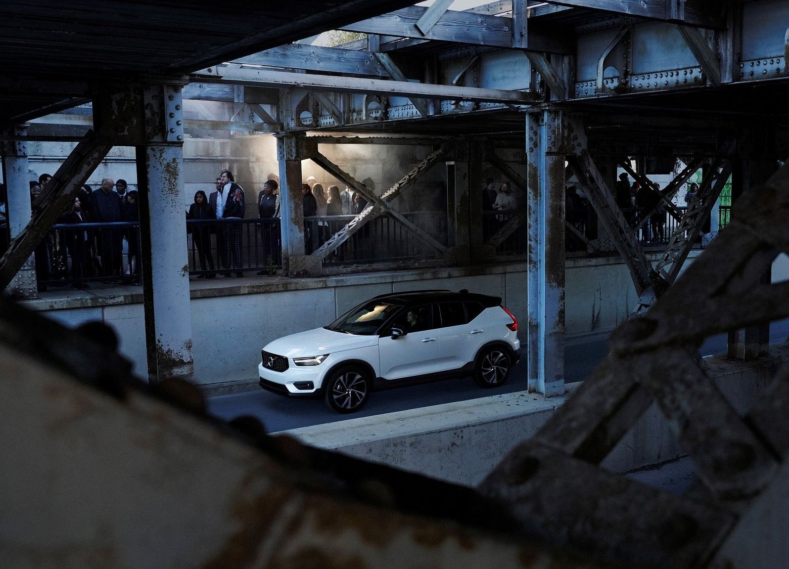 Volvo-XC40-2018-1600-2c