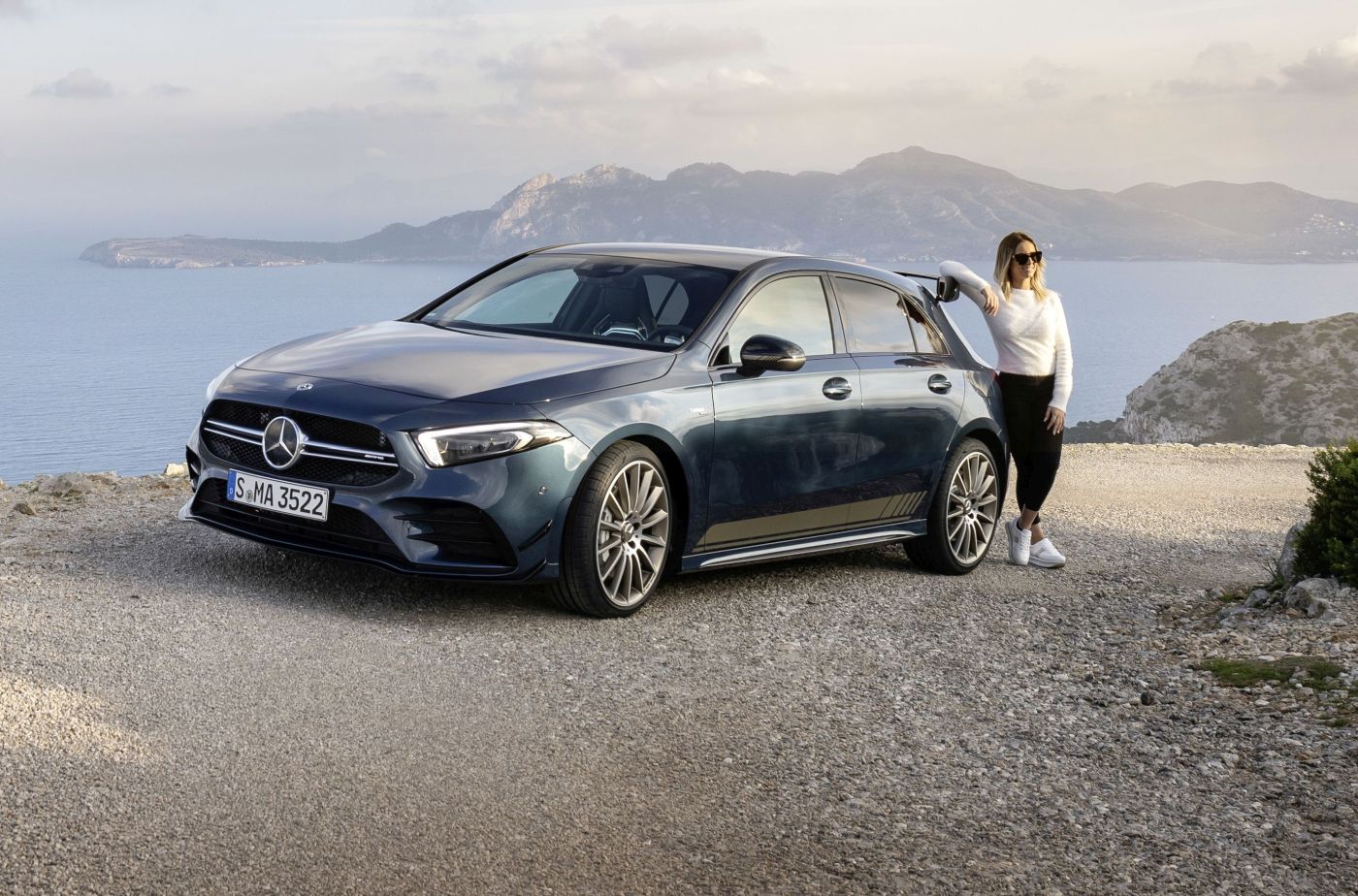 Mercedes-AMG A 35 4MATIC: Neuer Einstieg in die Welt der Driving Performance

Mercedes-AMG A 35 4MATIC: New entry-level model opens up the world of driving performance