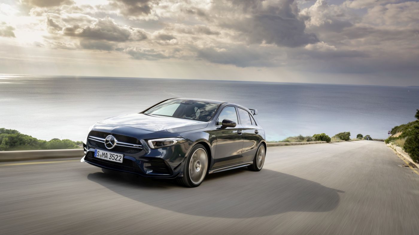 Mercedes-AMG A 35 4MATIC: Neuer Einstieg in die Welt der Driving PerformanceMercedes-AMG A 35 4MATIC: New entry-level model opens up the world of driving performance