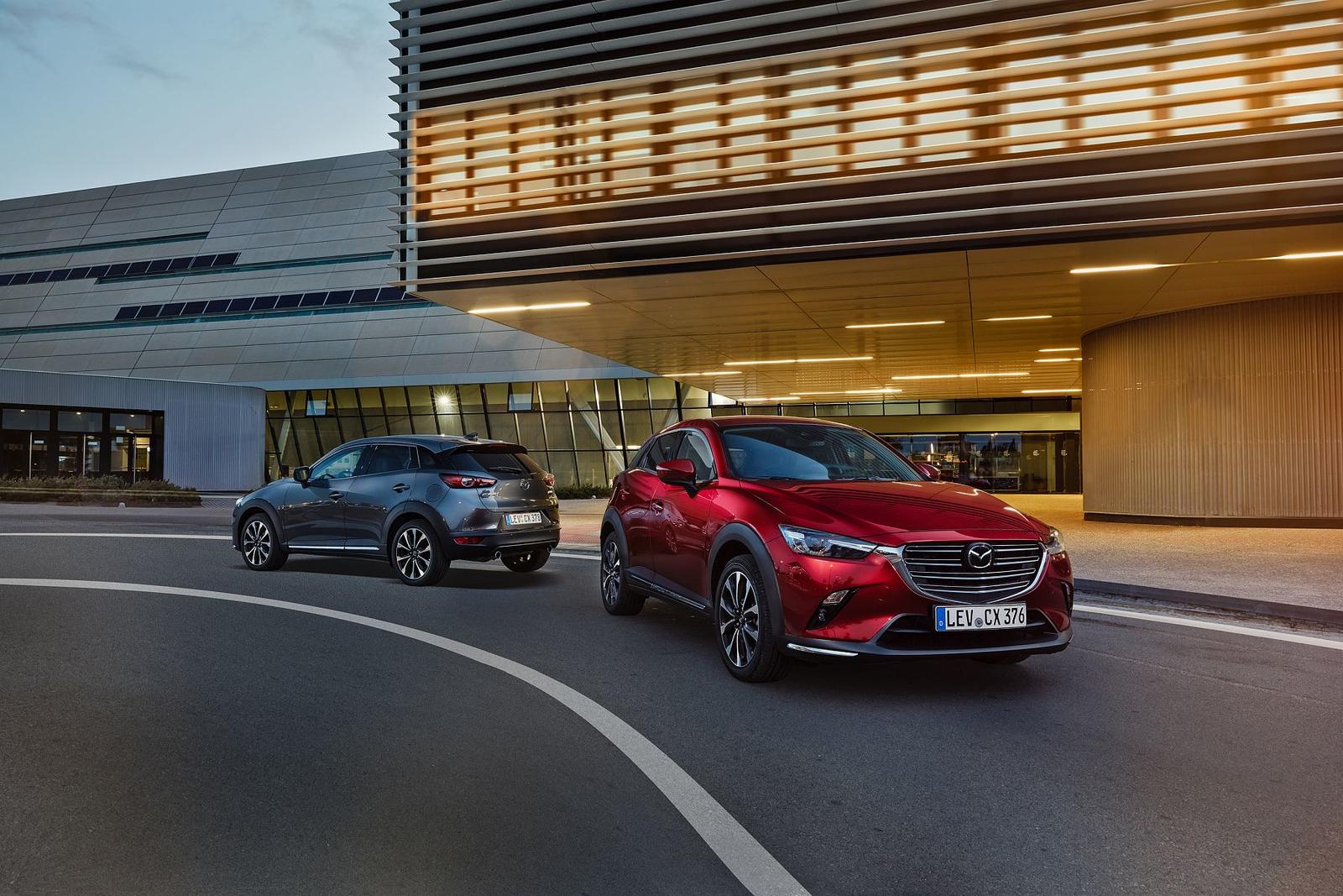 02_2018_MAZDA_CX-3_STILL