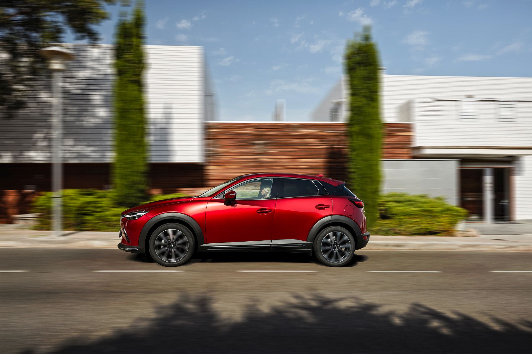09_2018_MAZDA_CX-3_ACTION_SIDE