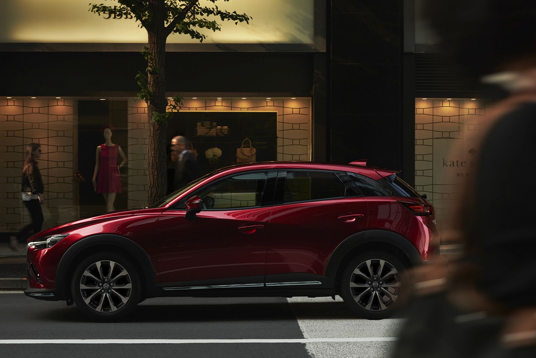 12_2018_MAZDA_CX-3_ACTION_SIDE