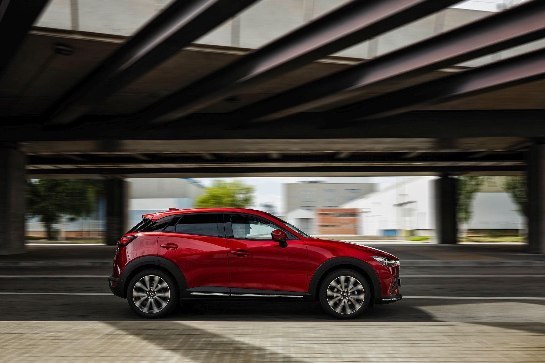 13_2018_MAZDA_CX-3_ACTION_SIDE