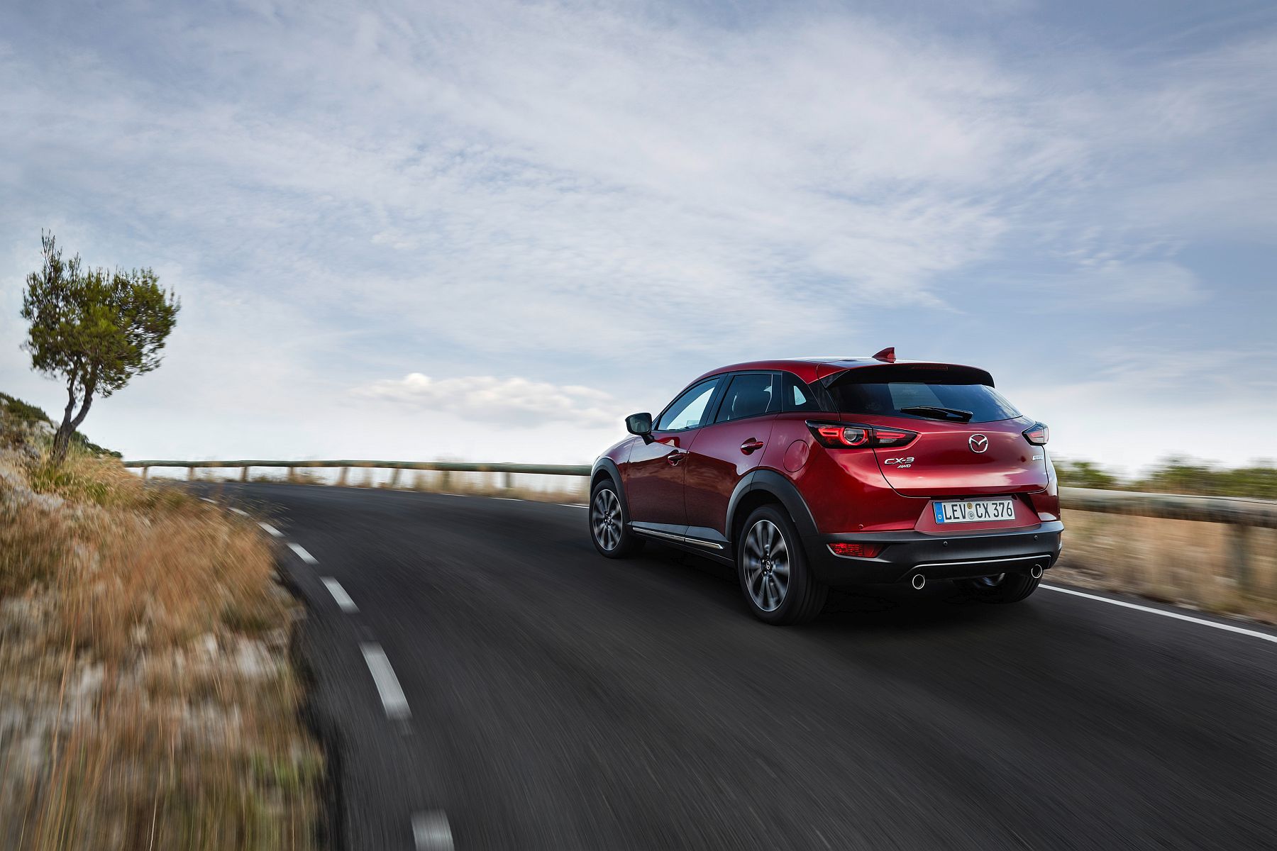16_2018_MAZDA_CX-3_ACTION_REAR
