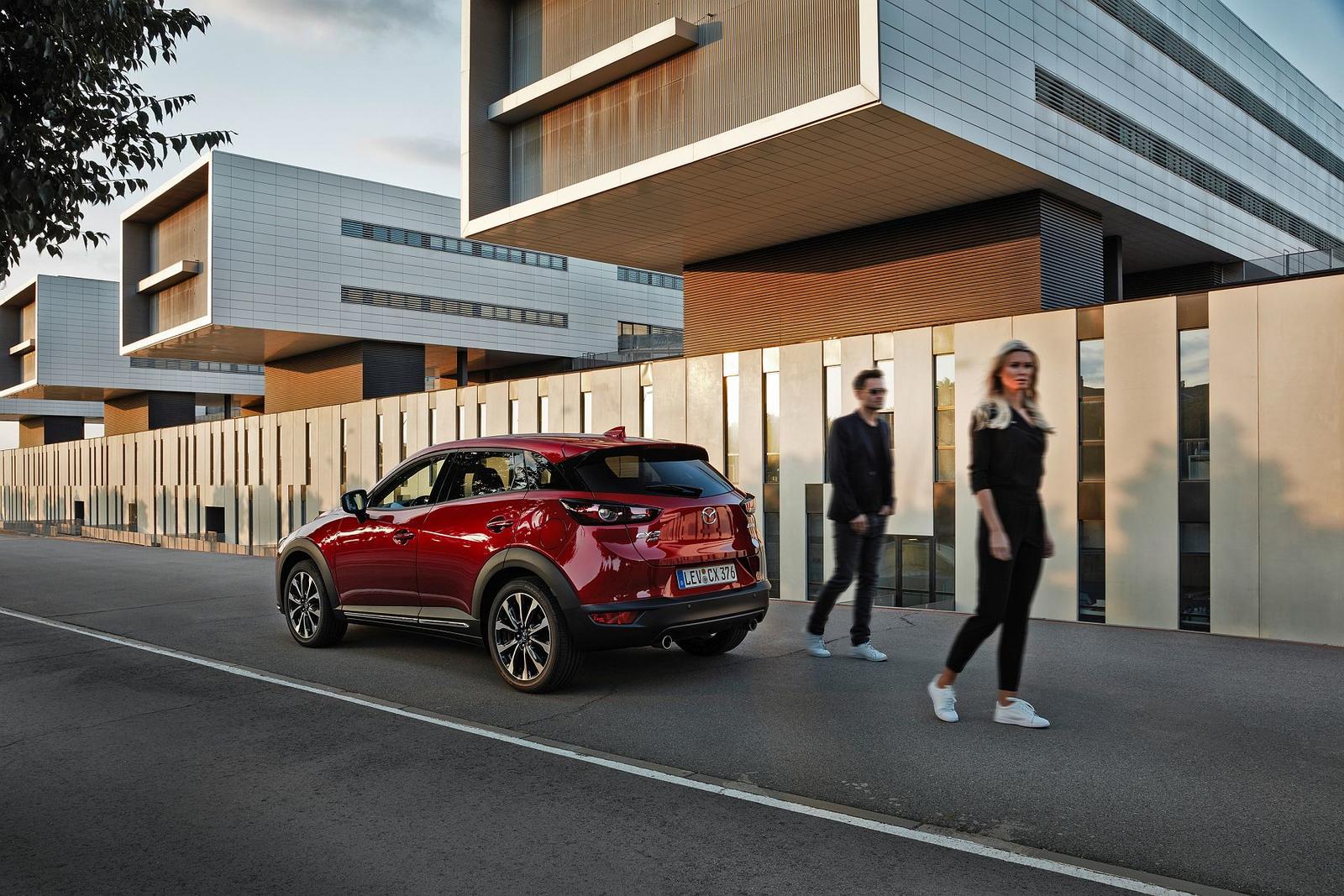 16_2018_MAZDA_CX-3_STILL_REAR