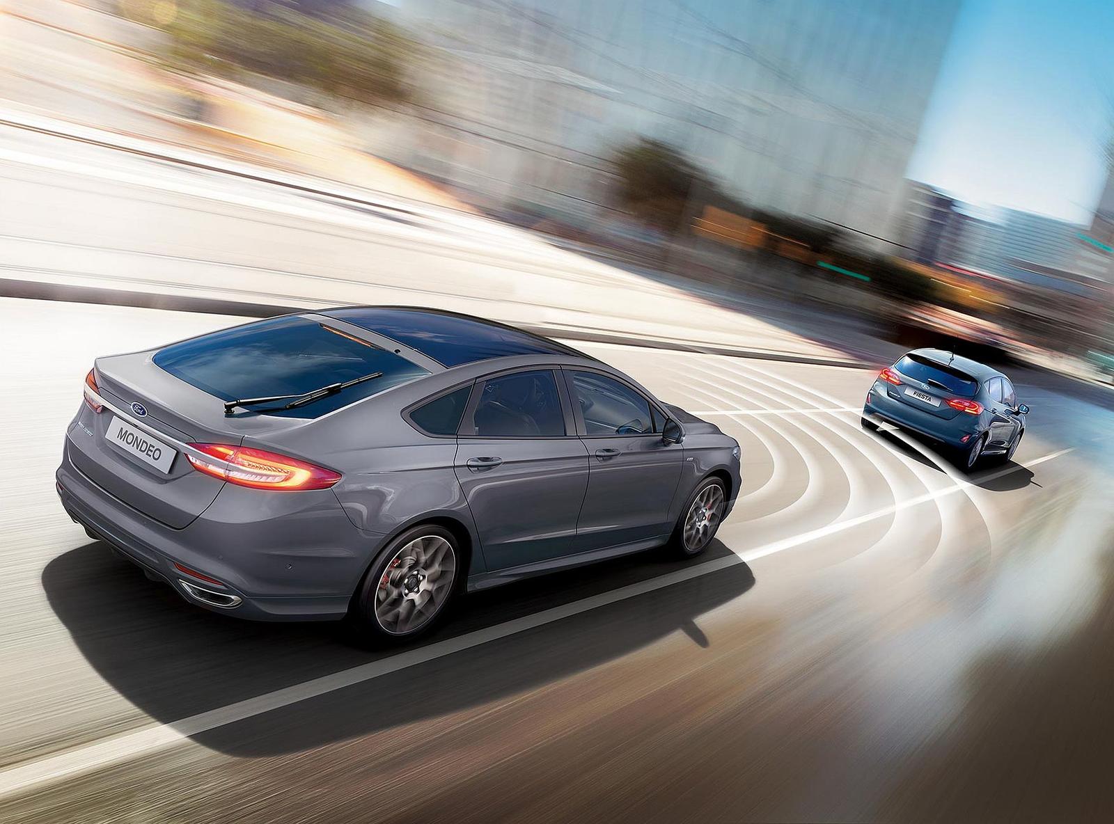 2019FordMondeo-Hybrid_010-LOW
