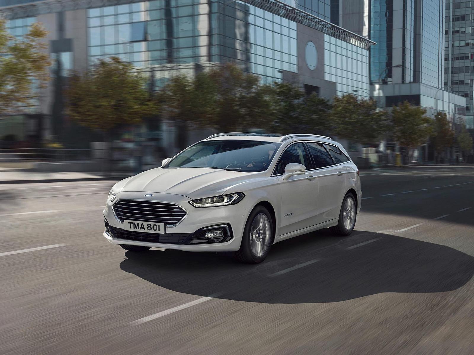 2019FordMondeo-Hybrid_05-LOW