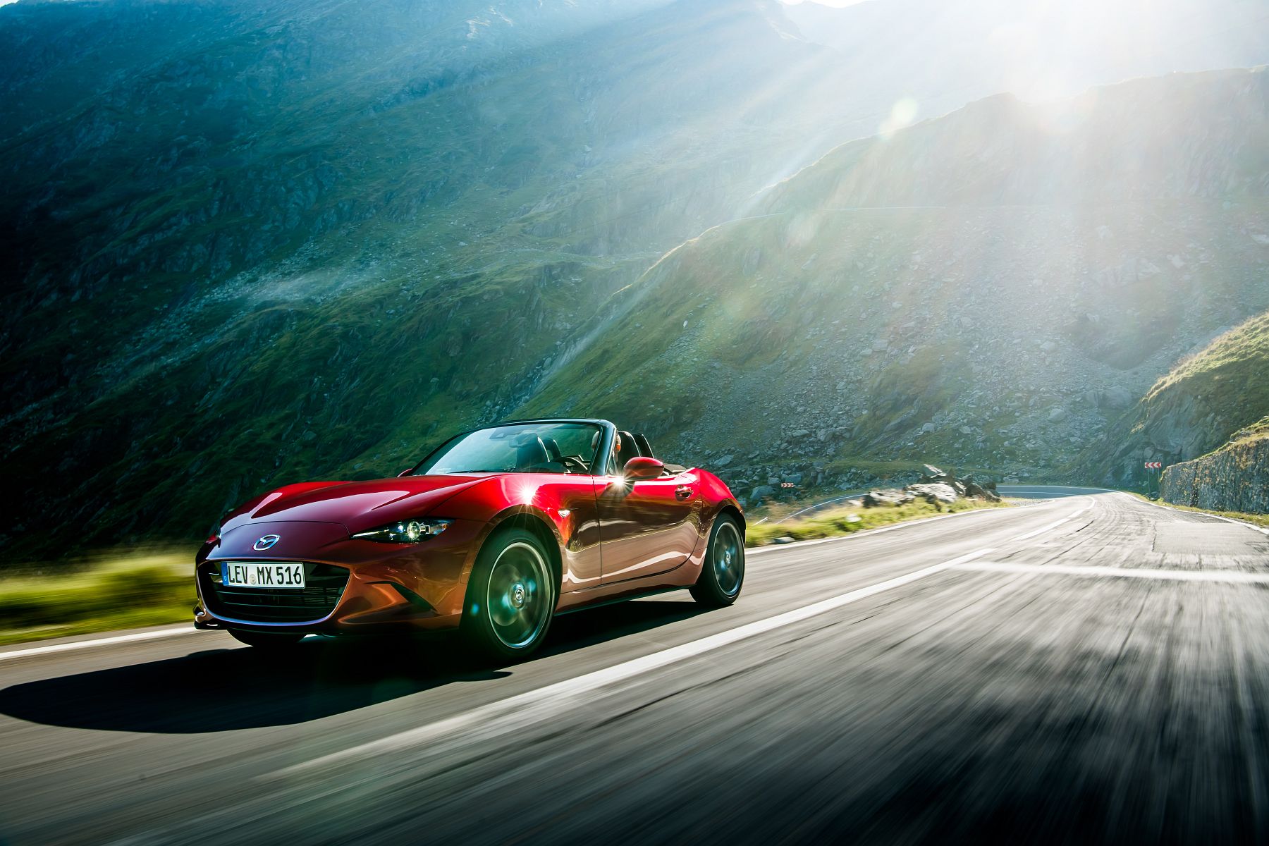 2019MX-5_SoulRedCrystal (1)