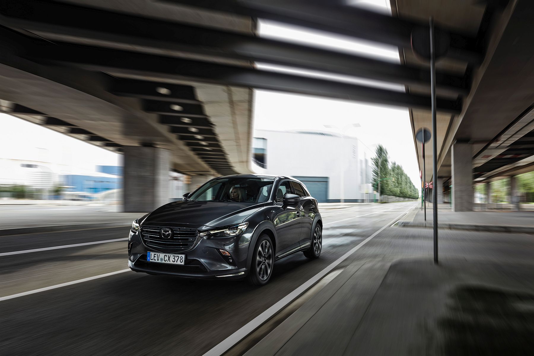 26_2018_MAZDA_CX-3_ACTION_FRONT
