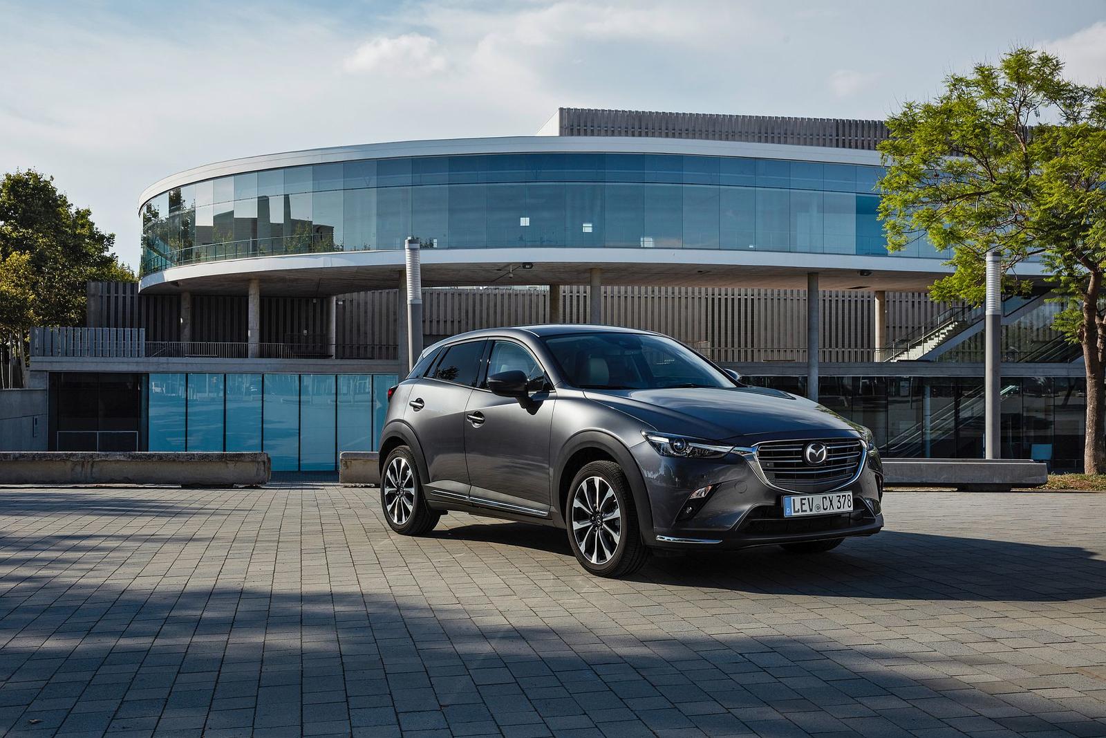 26_2018_MAZDA_CX-3_STILL_FRONT
