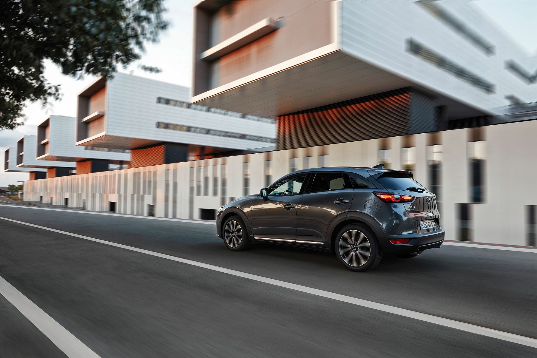 27_2018_MAZDA_CX-3_ACTION_REAR