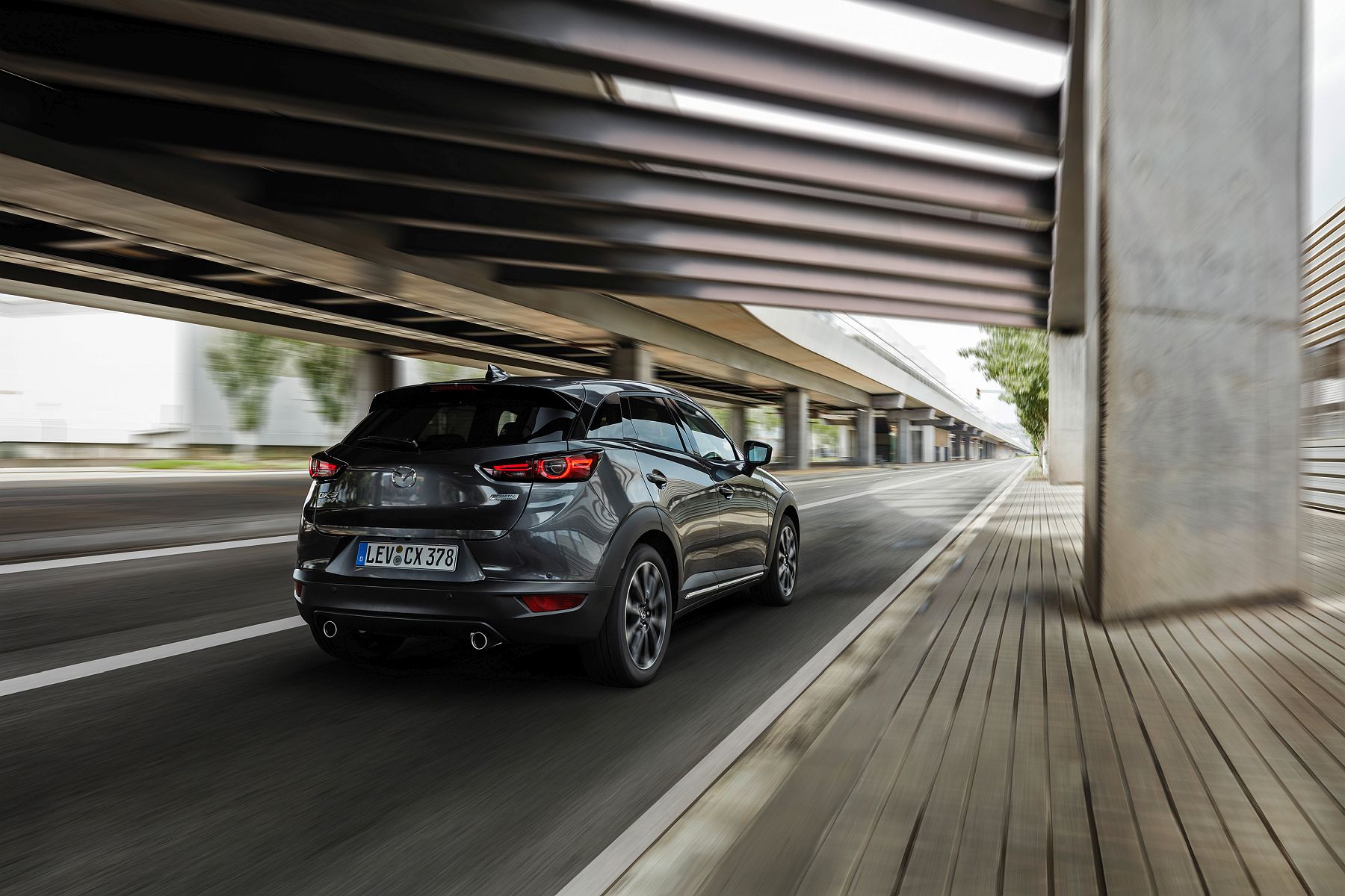 29_2018_MAZDA_CX-3_ACTION_REAR