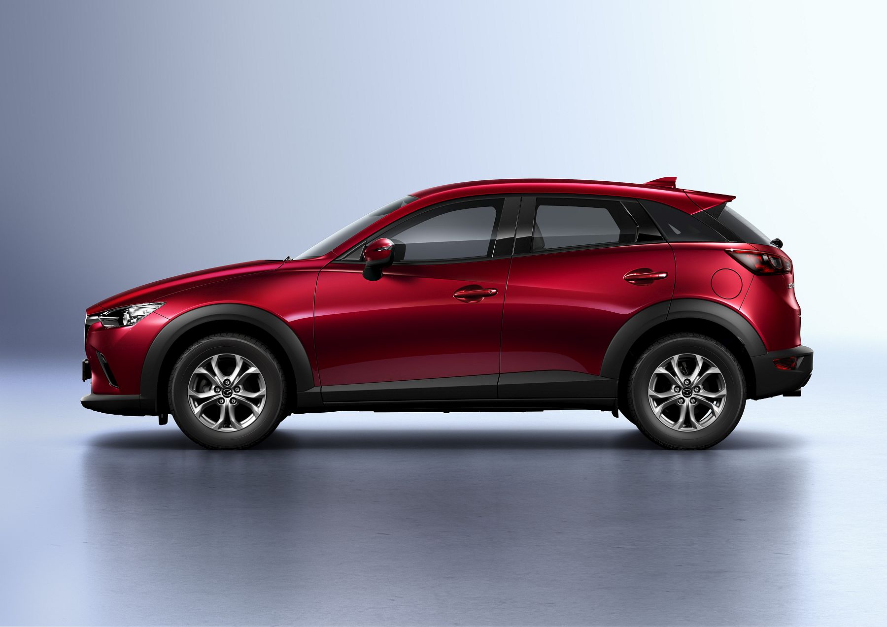 38_2018_MAZDA_CX-3_MID-GRADE_SIDE