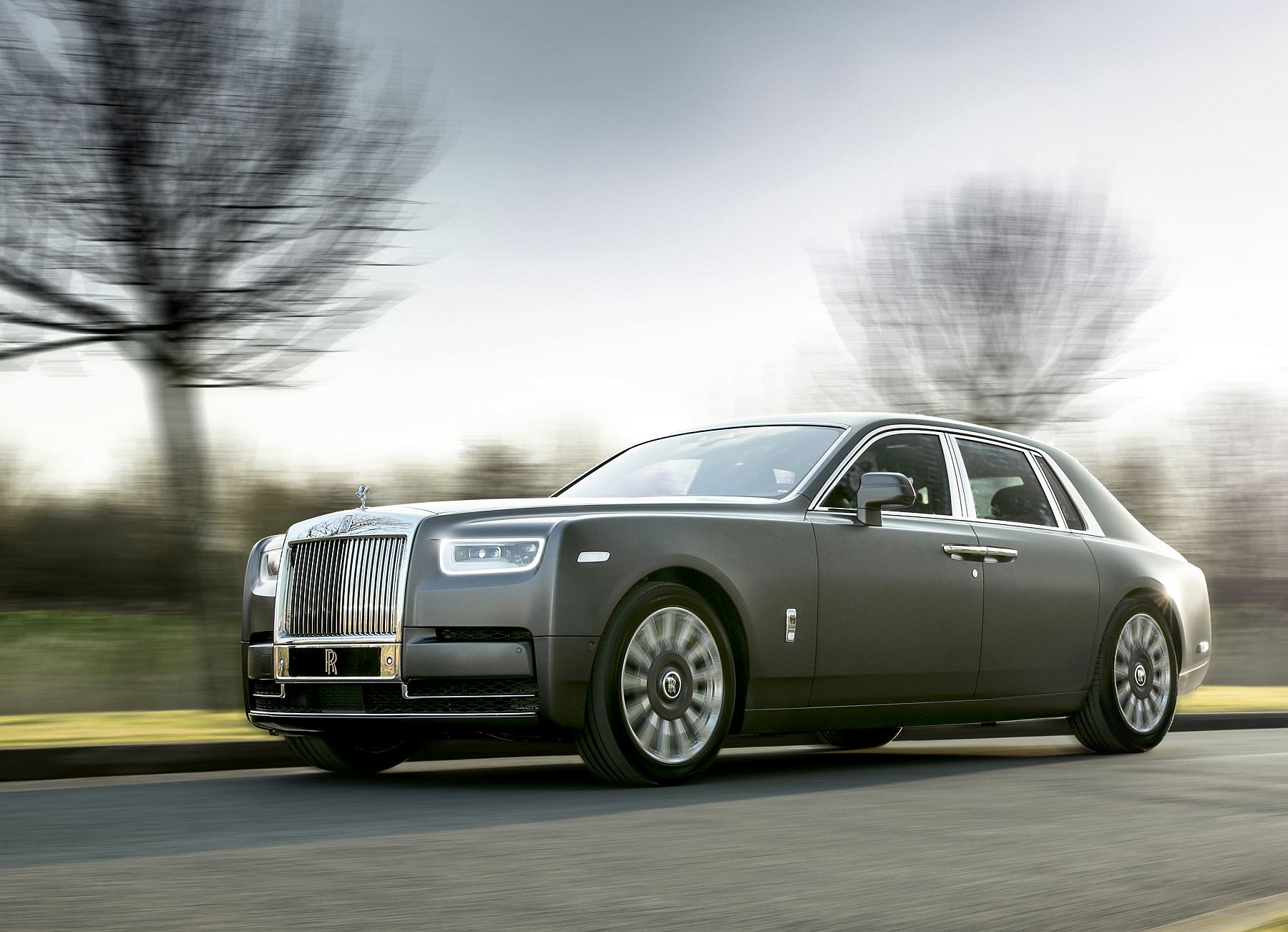 5. ROLLS-ROYCE PHANTOM_THE GENTLEMANS TOURER