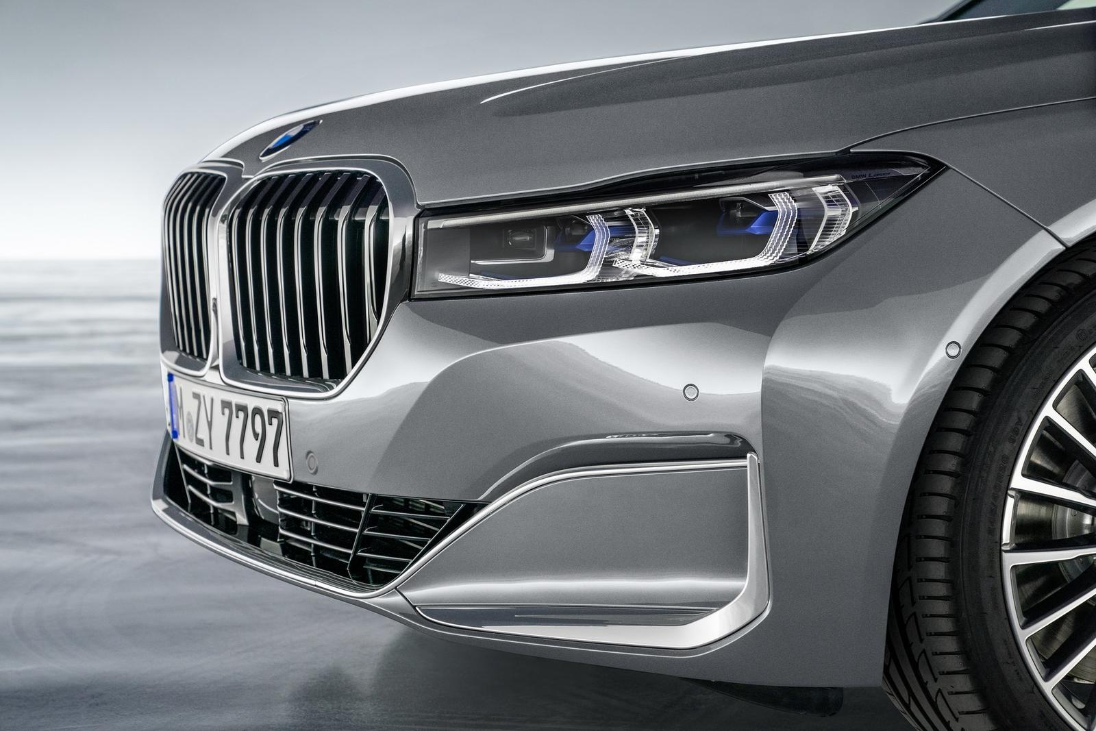 BMW Serie 7 2019 (34)
