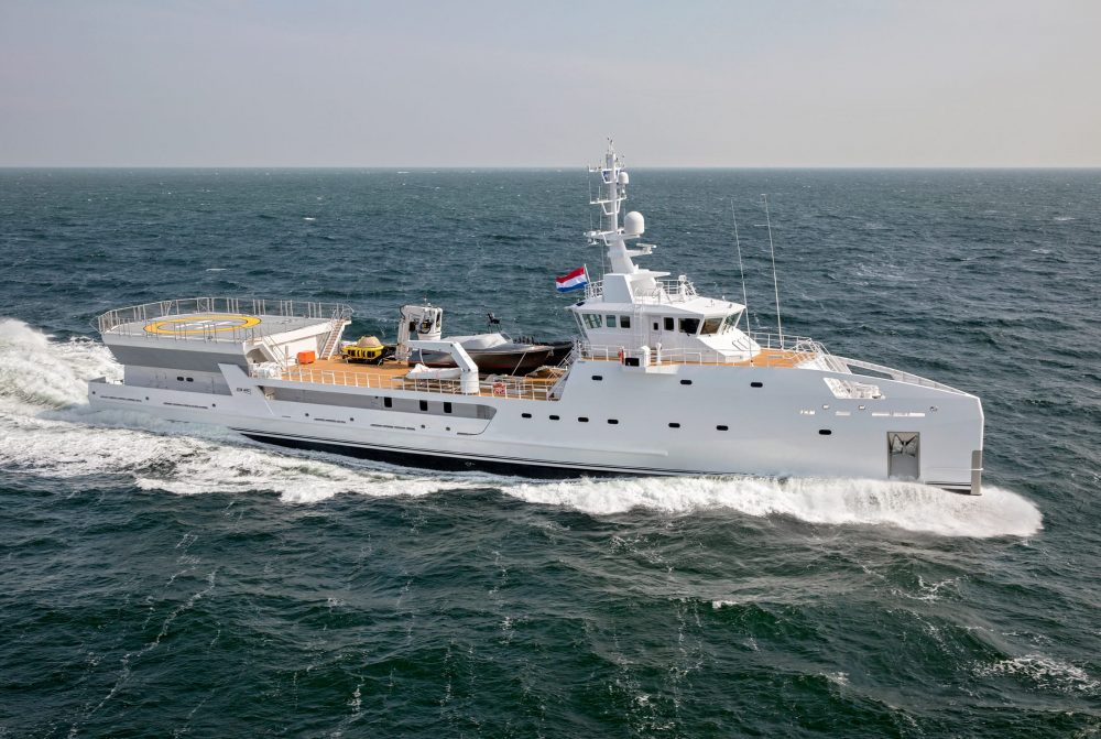 DAMEN-YS6911-GameChanger1-2200