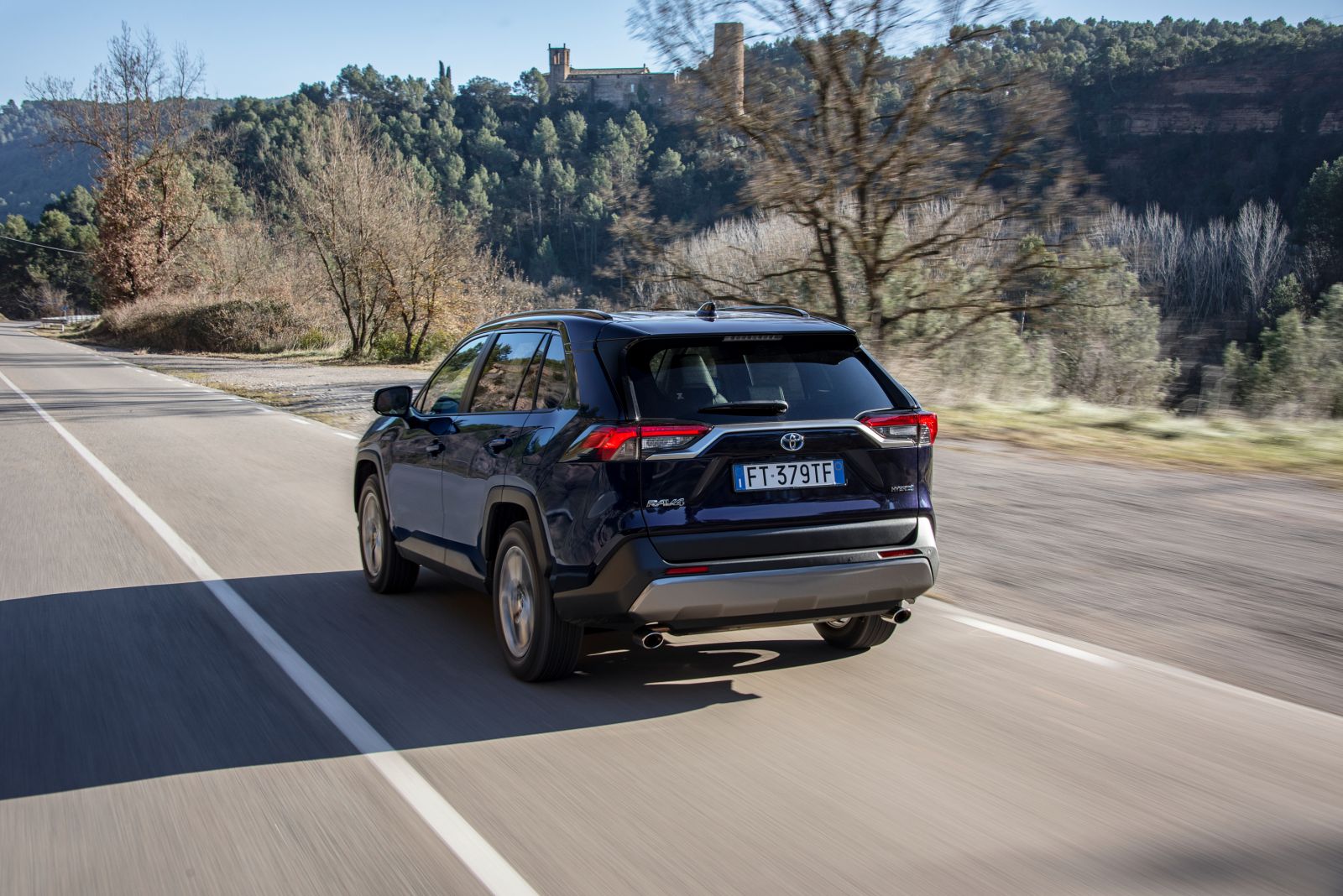 Dynamic_Blue_Rav4_2019_11