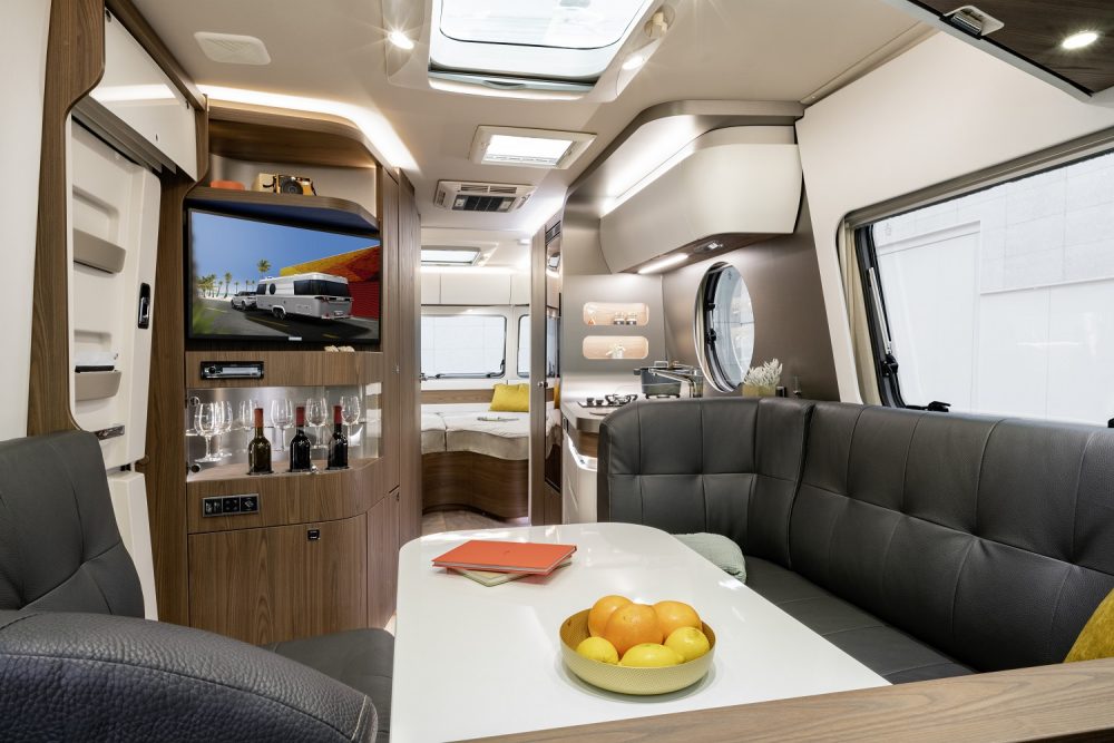 ERIBA_Touring_820_interior_view_(5)