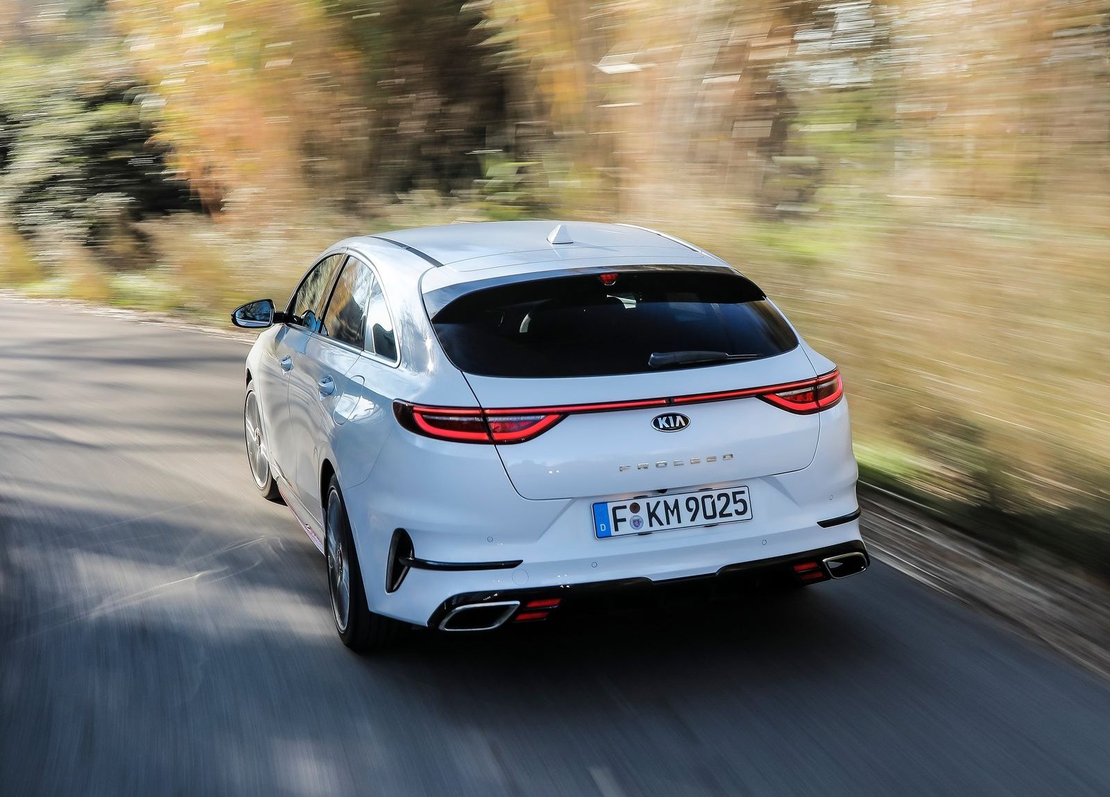Kia-ProCeed-2019-1600-5c