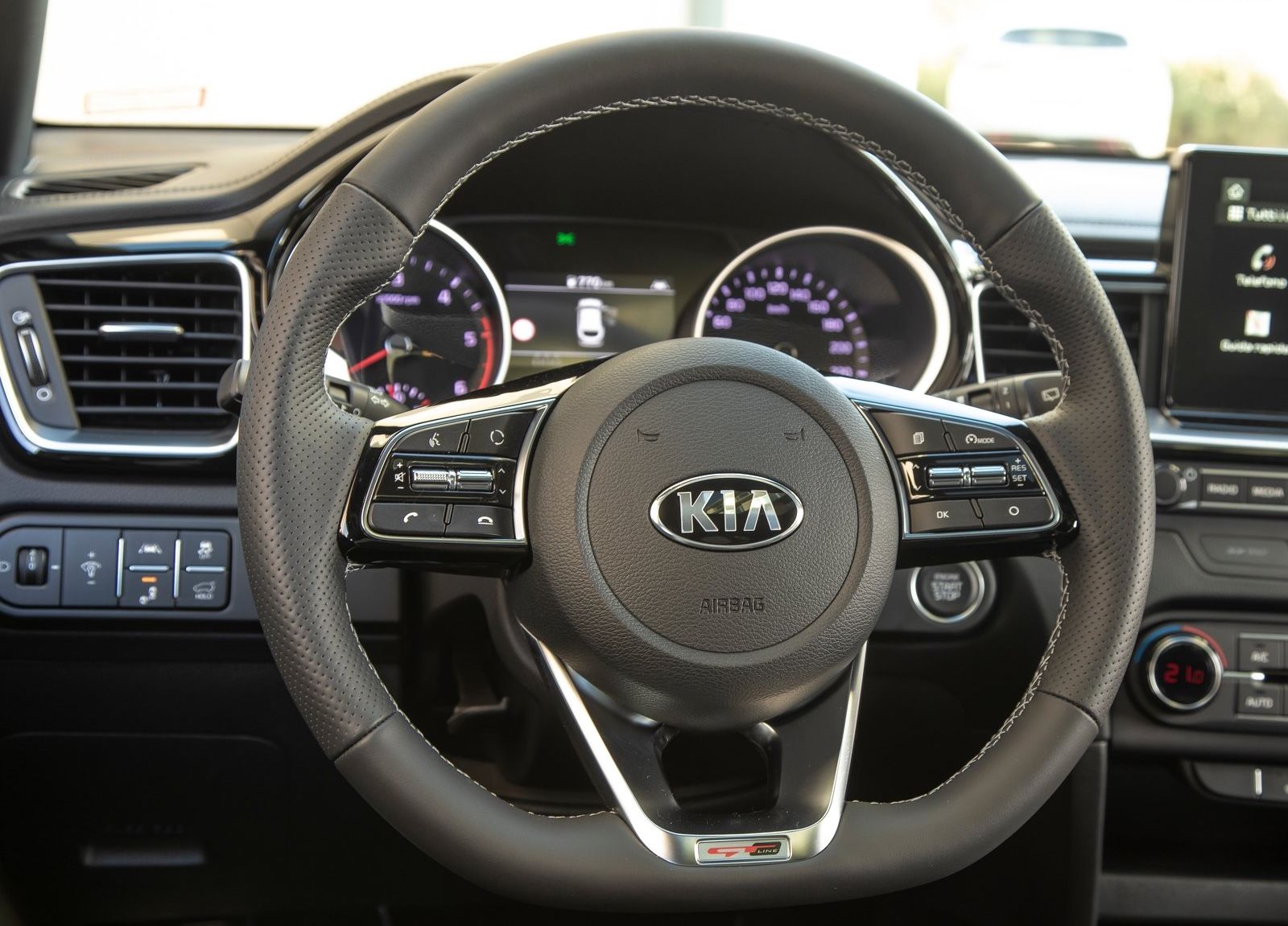 Kia-ProCeed-2019-1600-80