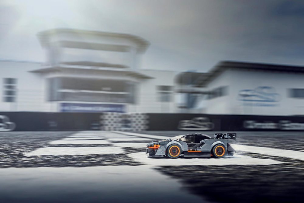 McLaren Senna LEGO_dynamic