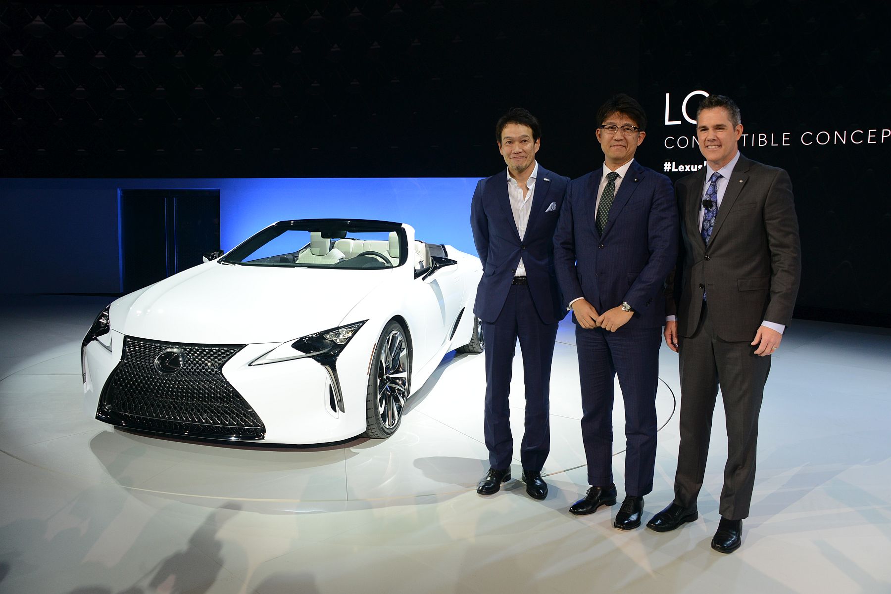 Lexus LC convertible concept