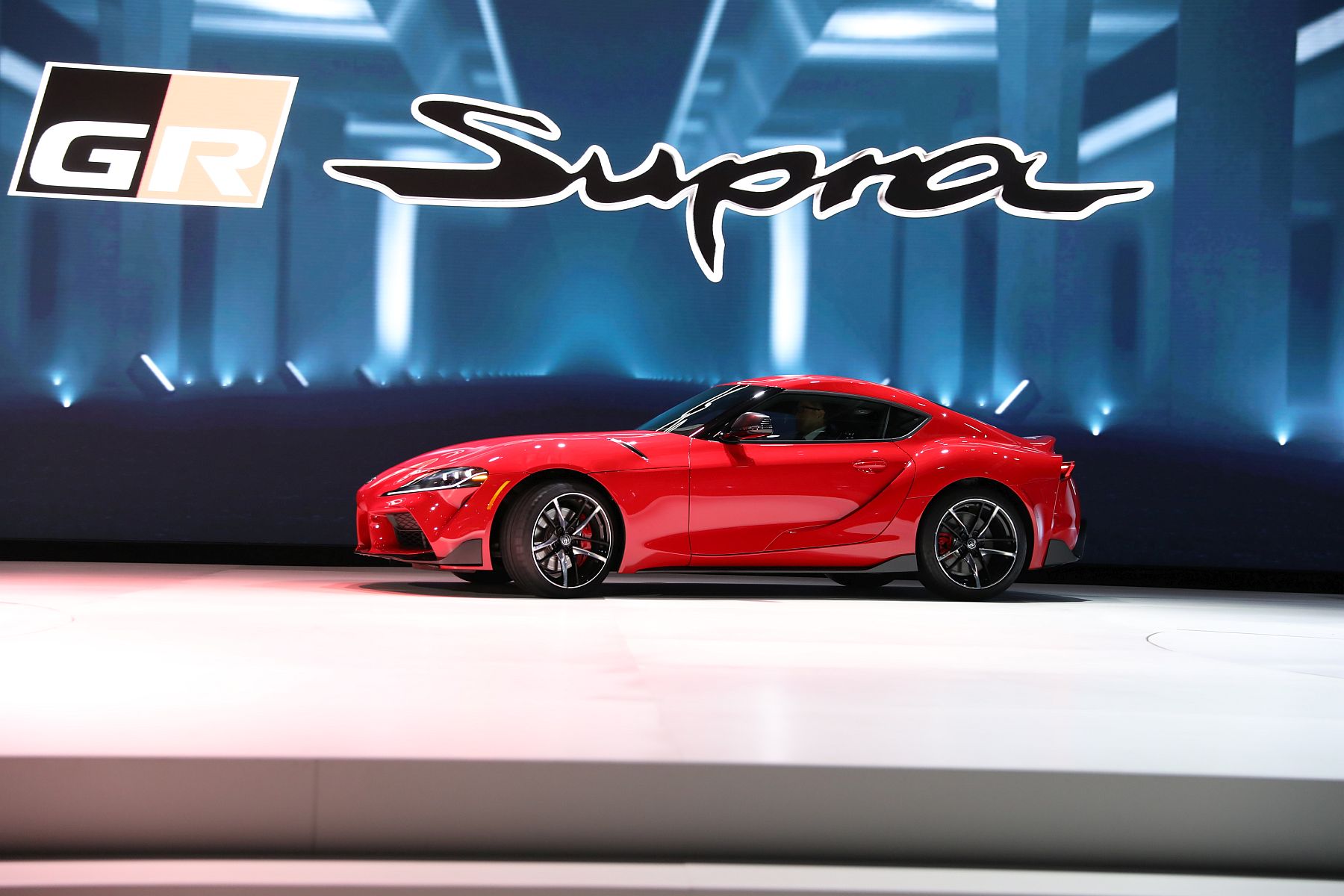Toyota debuts 2020 Supra