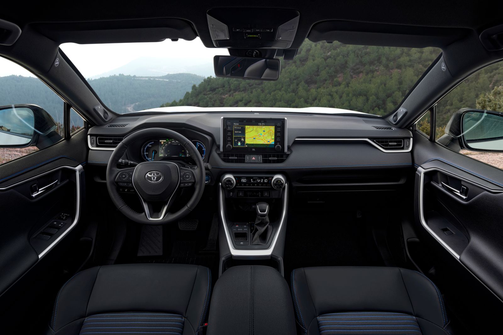 Toyota_Rav4_2019_01 (1)