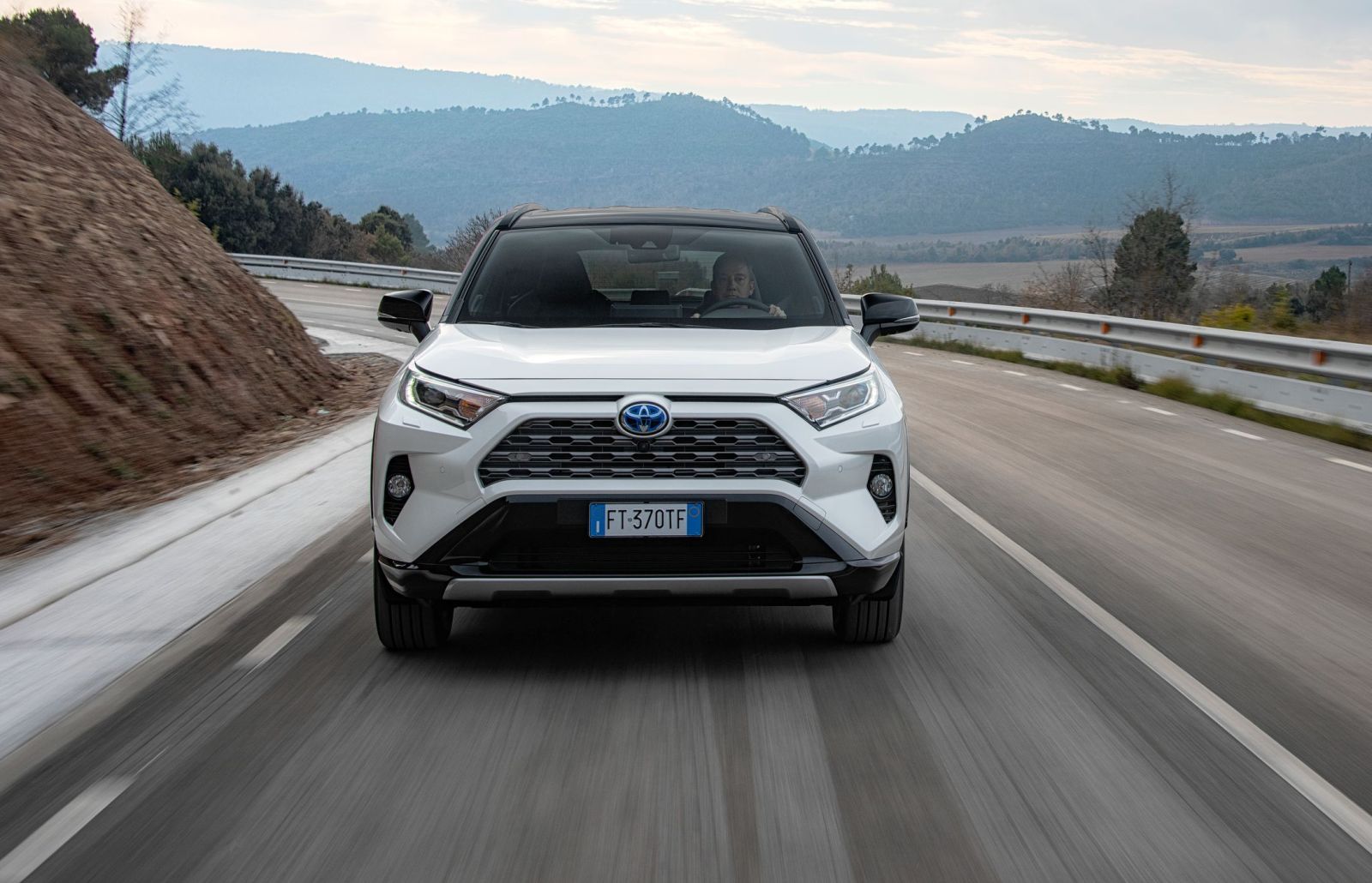 Toyota_Rav4_2019_01 (58)