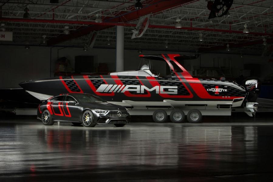 41-AMG-Carbon-Edition-Press-HR-2-source-960×600