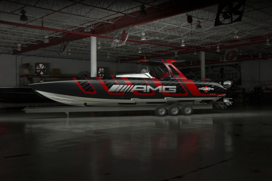41-AMG-Carbon-Edition-Press-HR-7-source-960×600