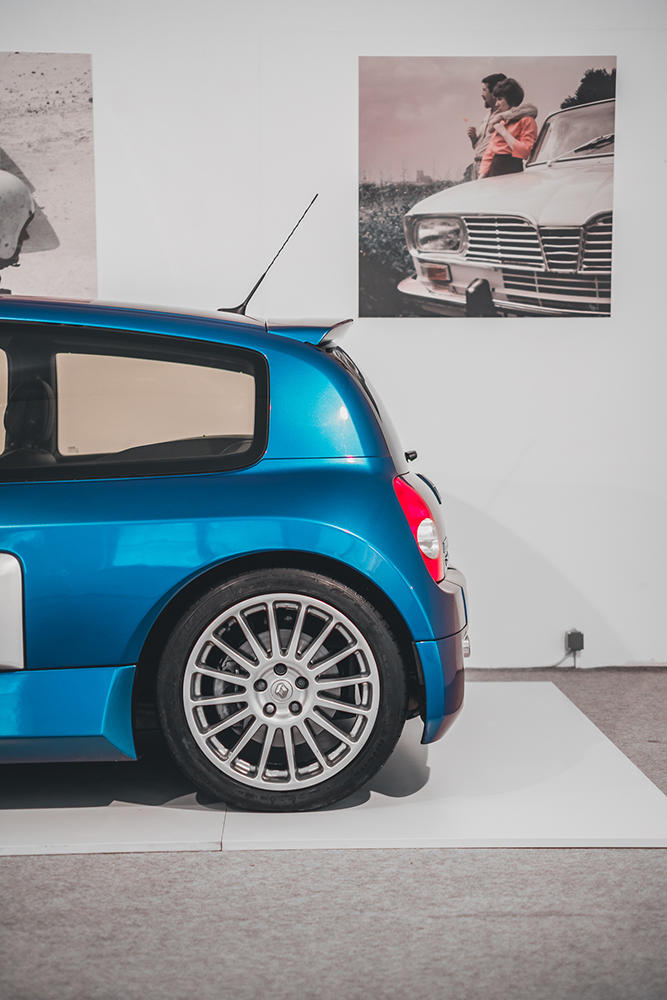 Renault_Caramulo_D-218