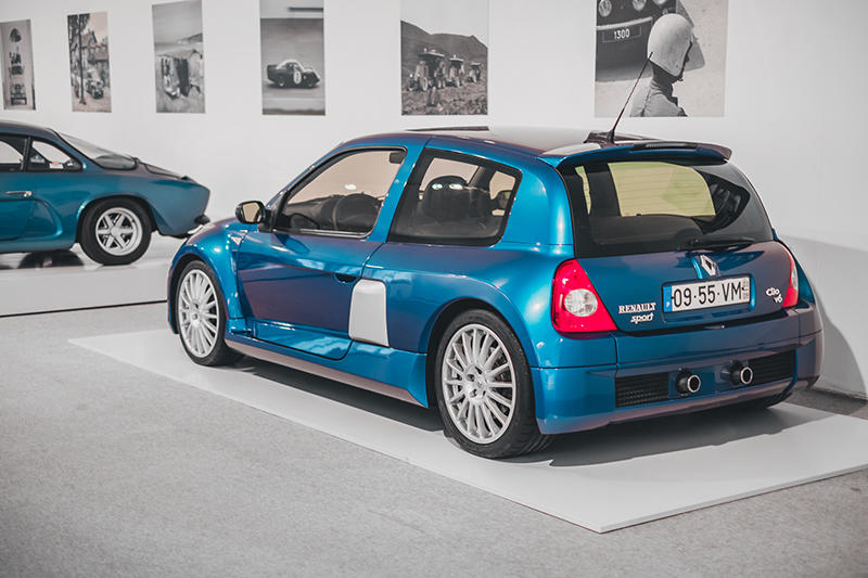 Renault_Caramulo_D-219