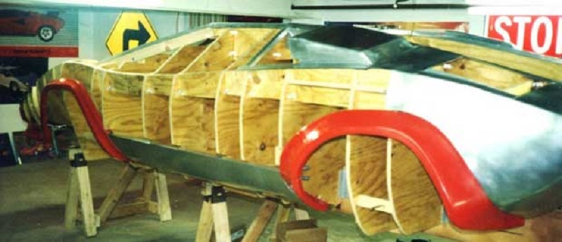 man-builds-lamborghini-in-his-basement