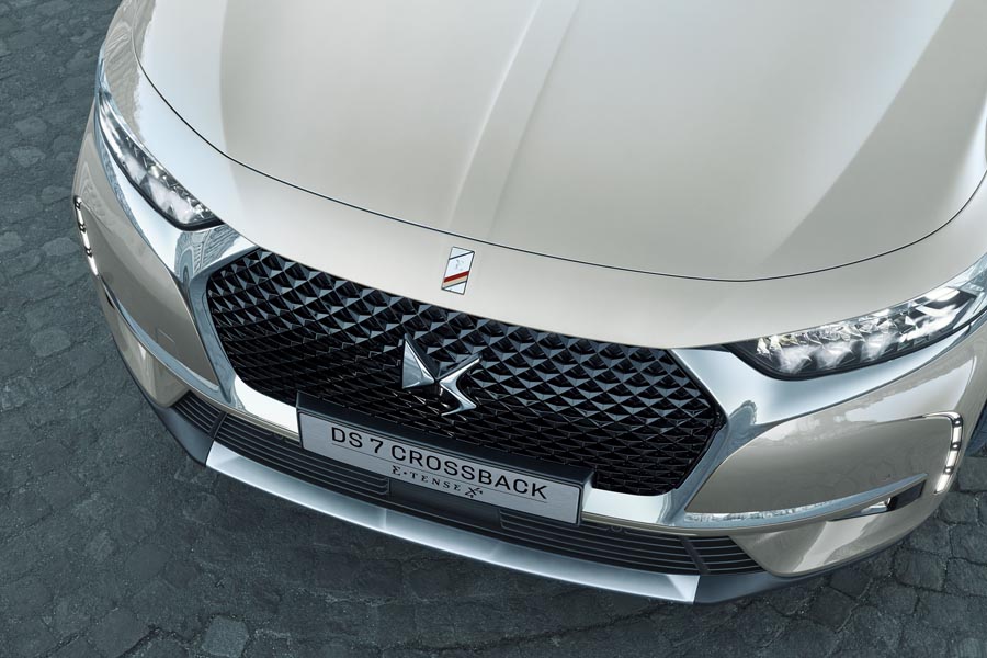 DS-7-CROSSBACK-E-Tense-4×4-006