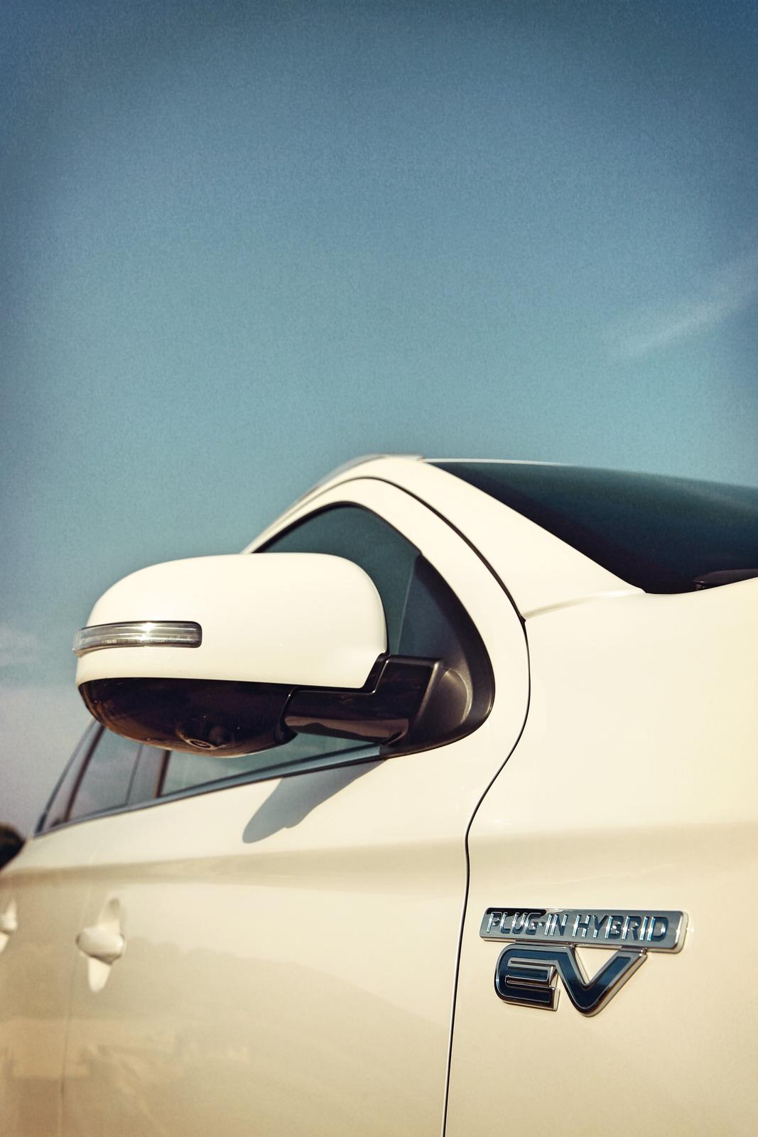 Outlander_PHEV_017