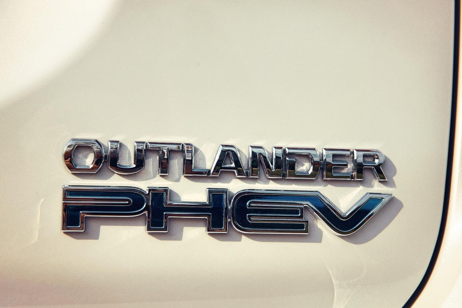Outlander_PHEV_026