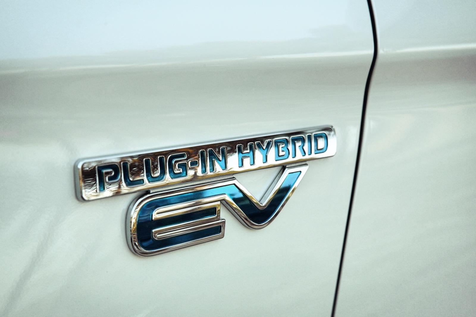 Outlander_PHEV_028