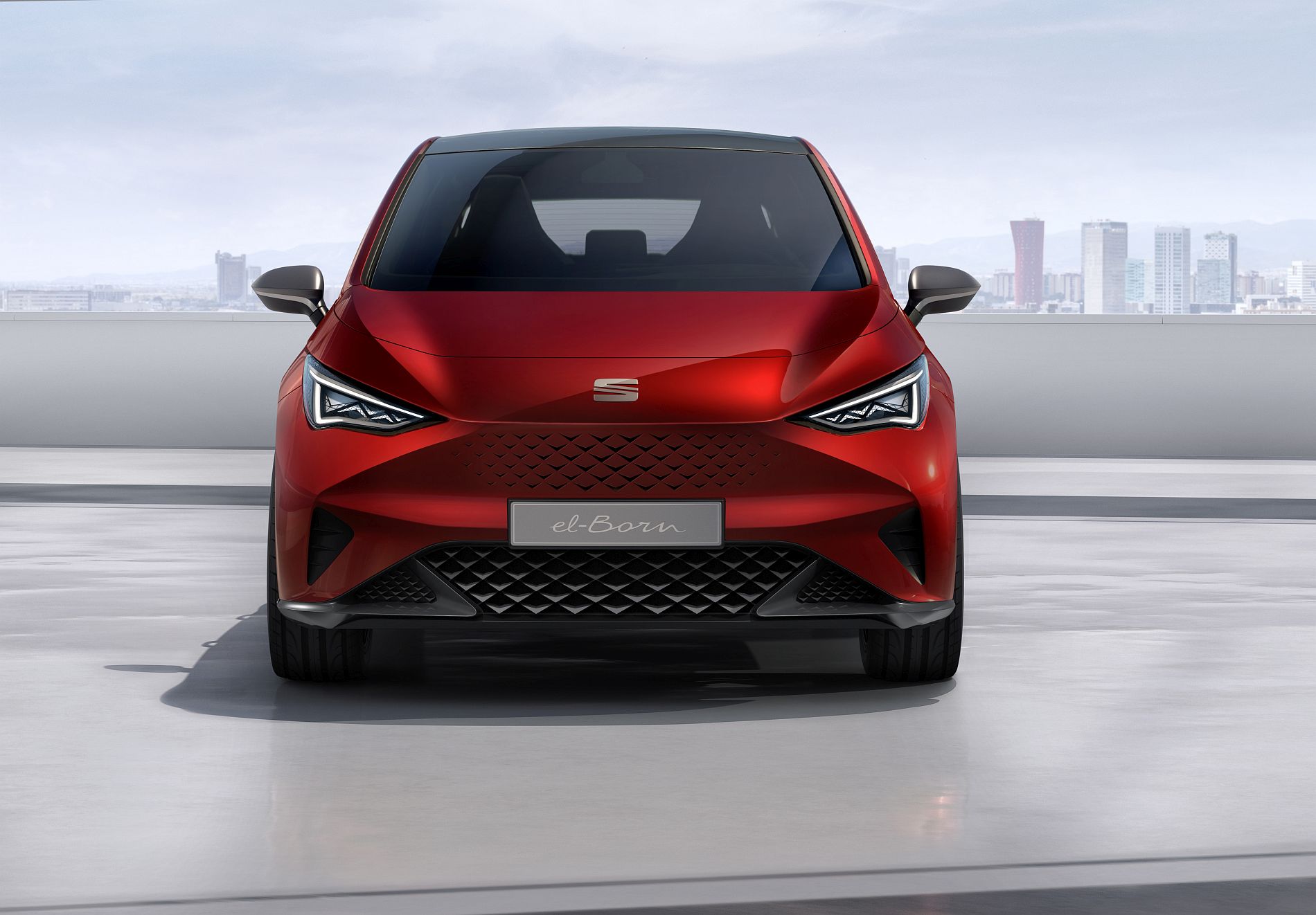 SEAT-el-Born-plugged-into-electric-mobility_03_HQ